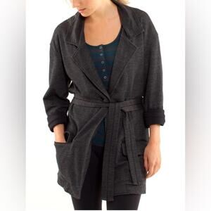 Lululemon Clutch Coat Size 4 Womens Heather Black Wool Blend Belted